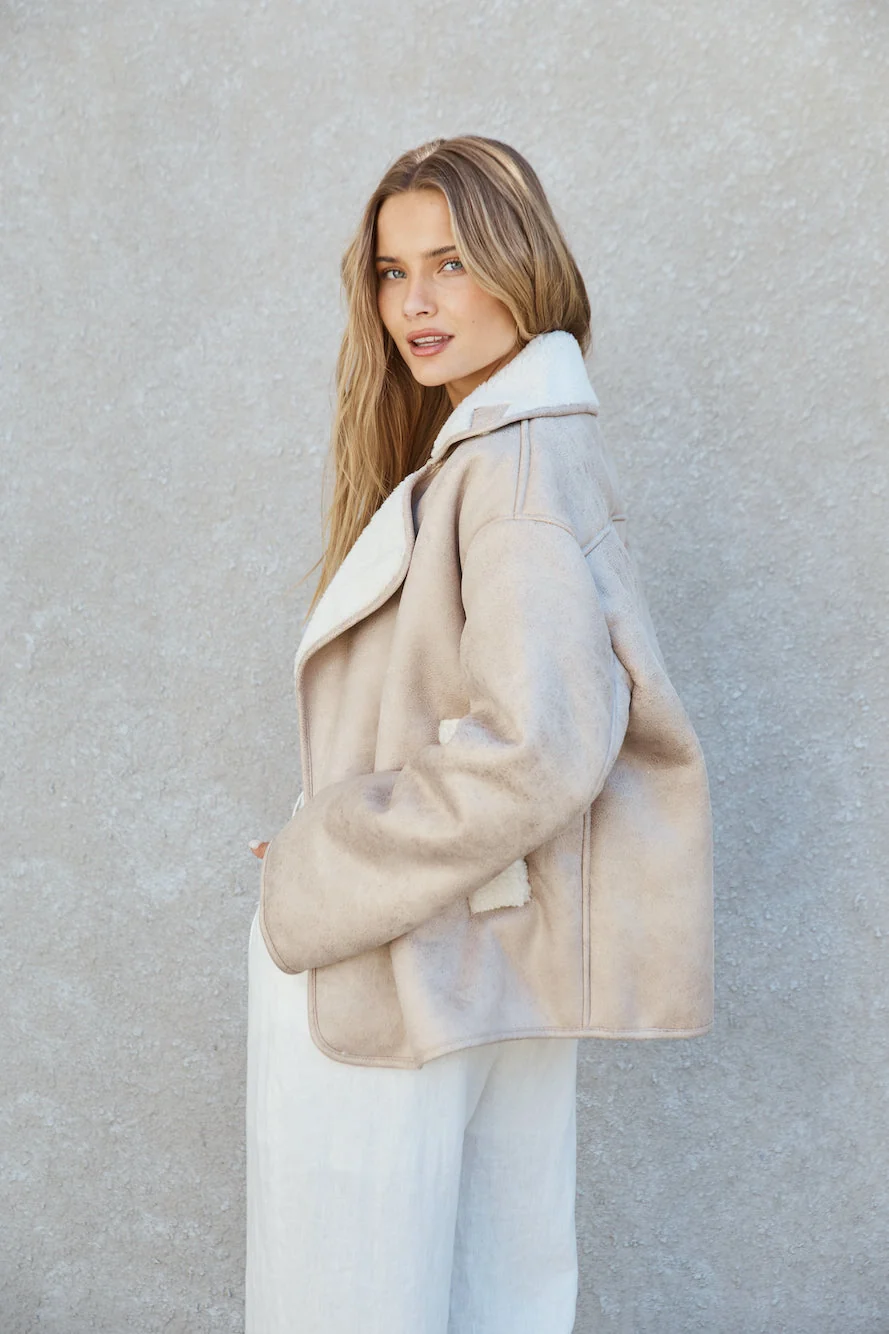 Morning Coffee Jacket Tan