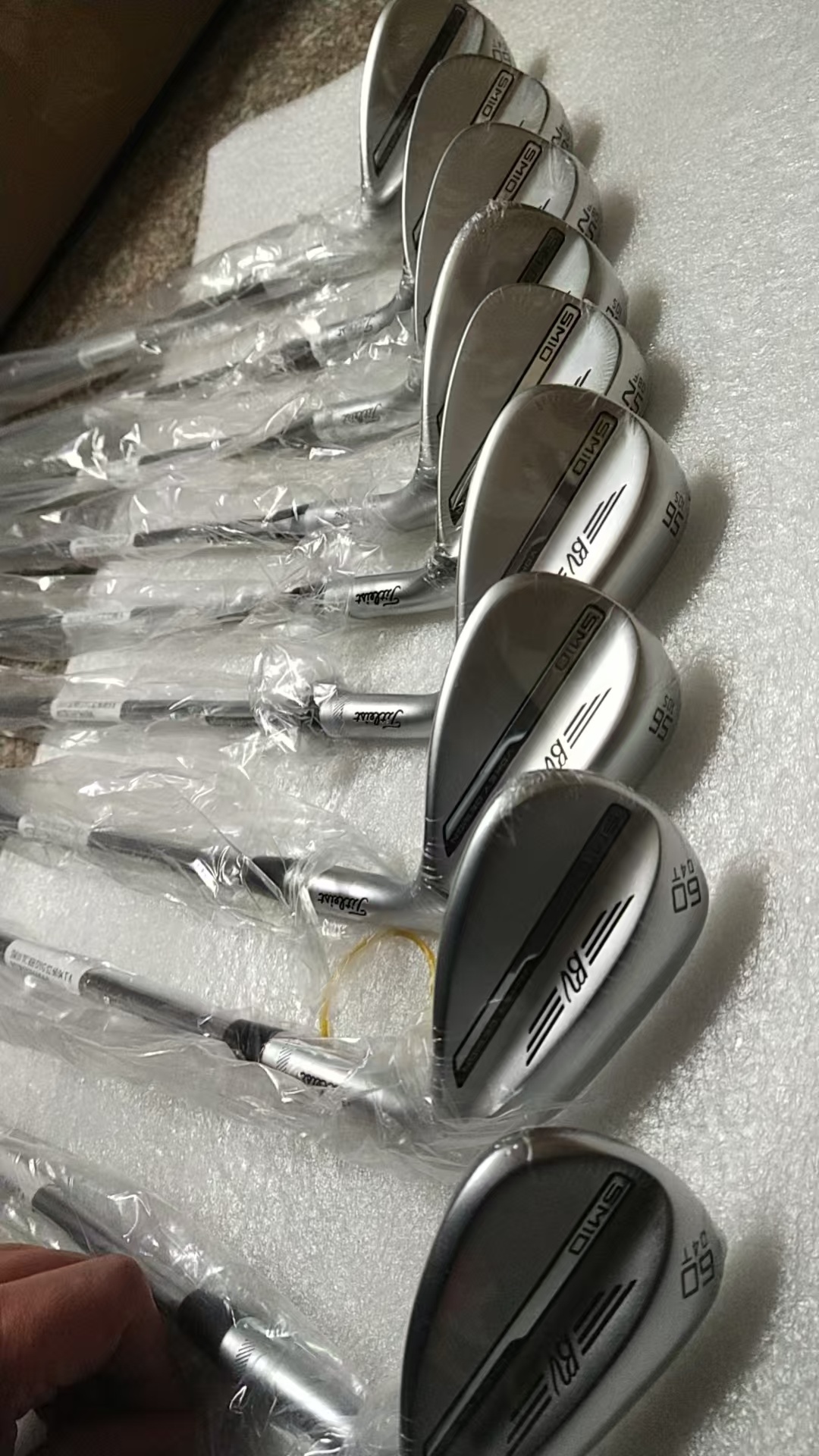 Titleist Vokey SM10 Tour Chrome Custom Wedge Three Color Choice - Golf Master
✔️ Brand New Premium Clubs
✔️ FREE Custom Fitting (Shaft & Grip)
✔️ Tour-Level Performance
✔️ Worldwide FREE Shipping 
✔️Indistinguishable from the authetic.
 ✅What you see is what you get.✅
🏌️‍♂️ **Premium Golf Products** 🏌️‍♀️
Irons | Drivers | Putters | Wedges | Bags