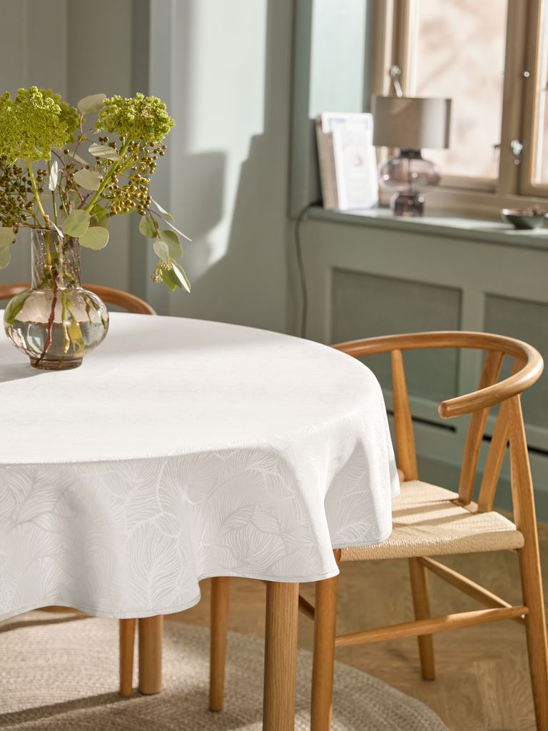 Tablecloth STILKEG D160 beige - Amazon