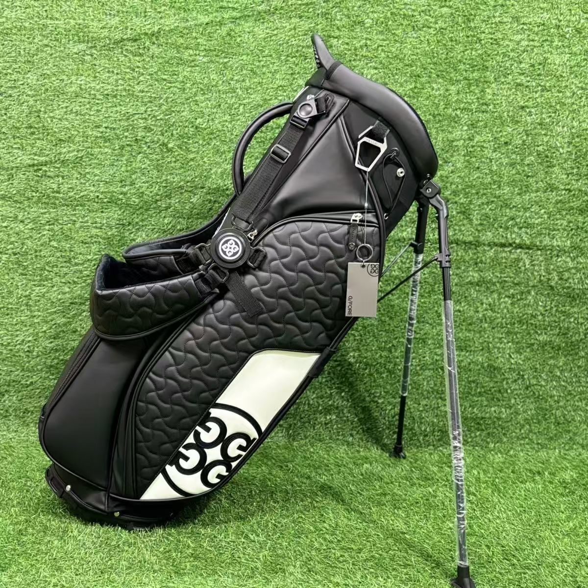 G4 Bag 29 - Golf Master
✔️ Brand New Premium Clubs
✔️ FREE Custom Fitting (Shaft & Grip)
✔️ Tour-Level Performance
✔️ Worldwide FREE Shipping 
✔️Indistinguishable from the authetic.
 ✅What you see is what you get.✅
🏌️‍♂️ **Premium Golf Products** 🏌️‍♀️
Irons | Drivers | Putters | Wedges | Bags