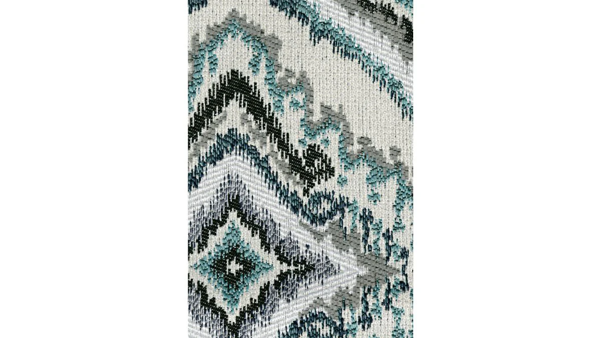 VISOLA OUTDOOR SOFA WITH CUSHION