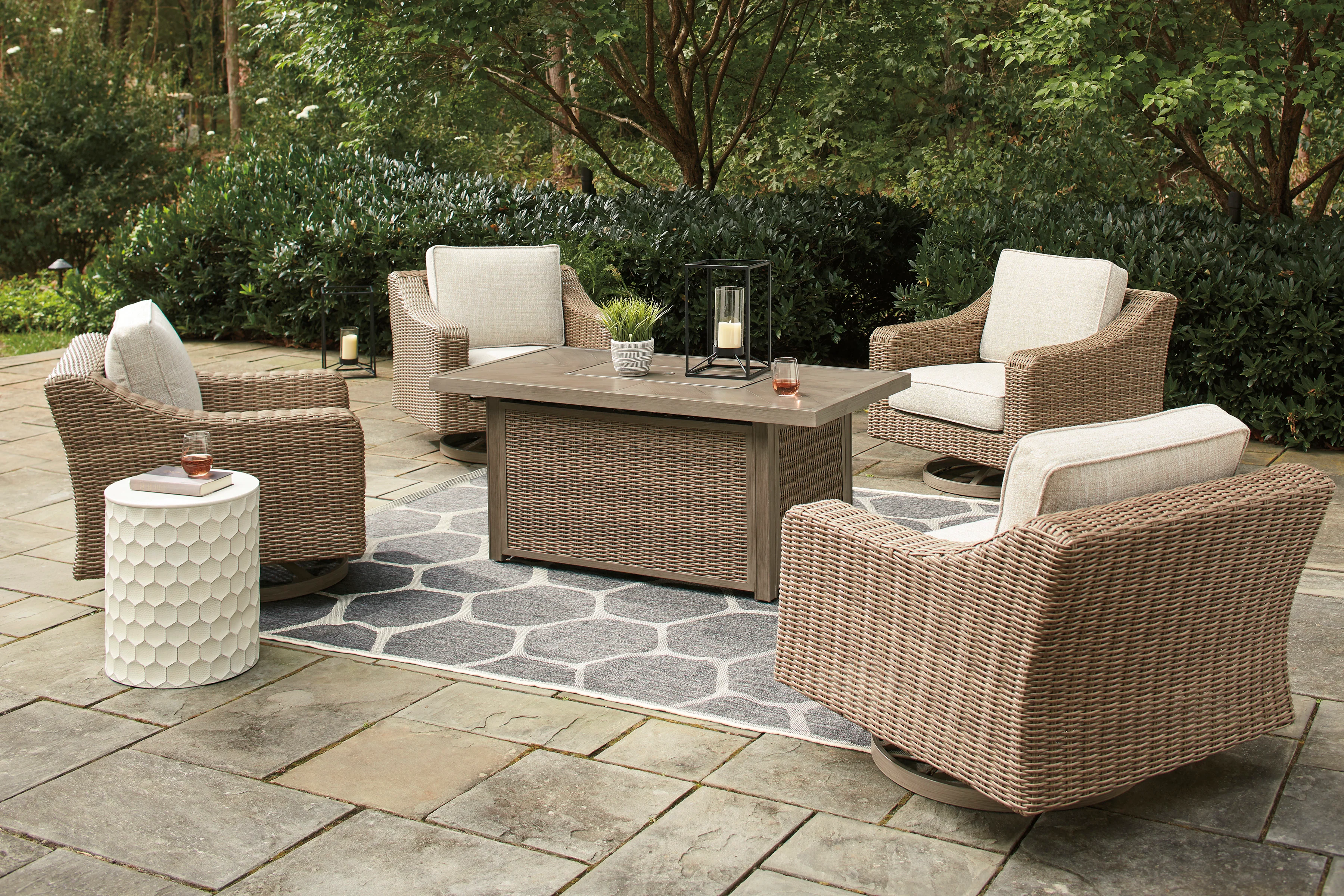Beachcroft 5 Piece Outdoor Seating