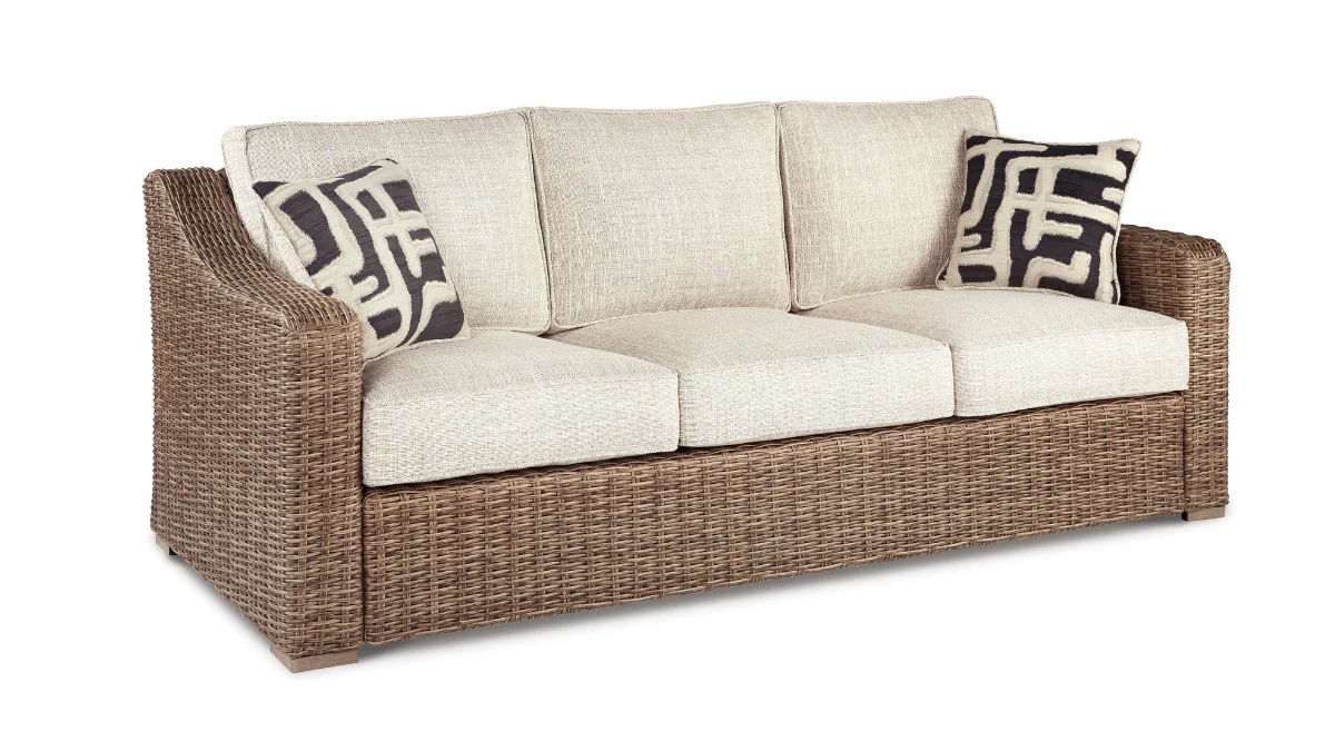 BEACHCROFT OUTDOOR SOFA