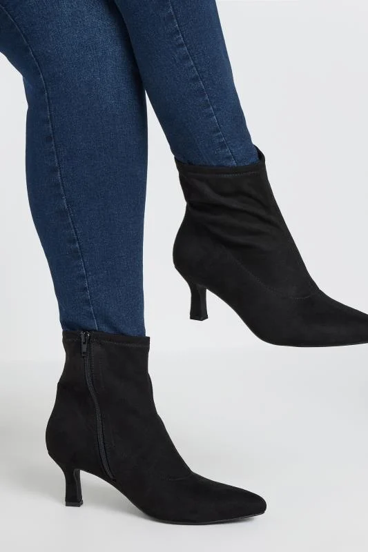 Yours YOURS Curve Black Eyelet Detail Mom Jeans