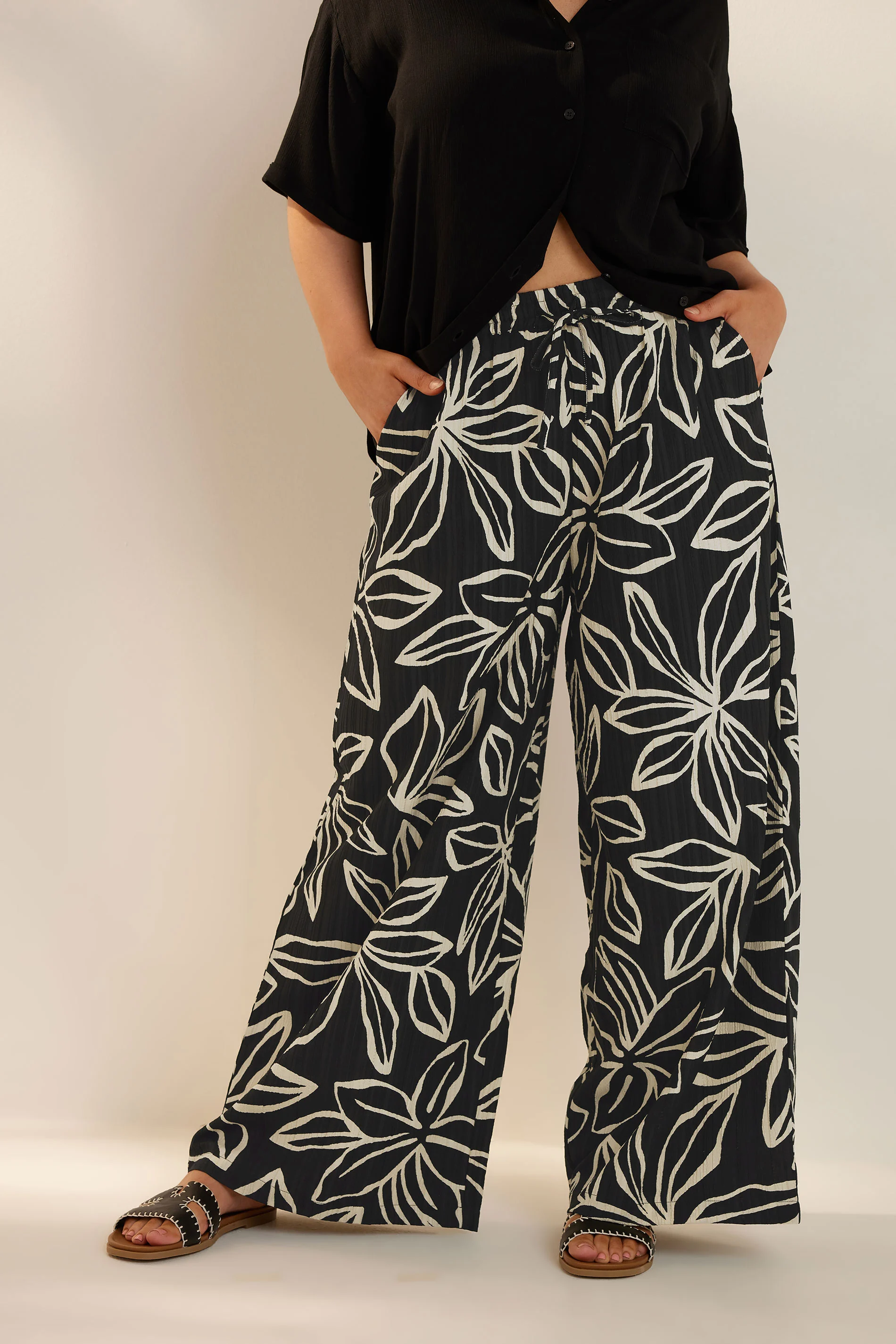 Yours YOURS Curve Black & White Floral Print Textured Wide Leg Trousers