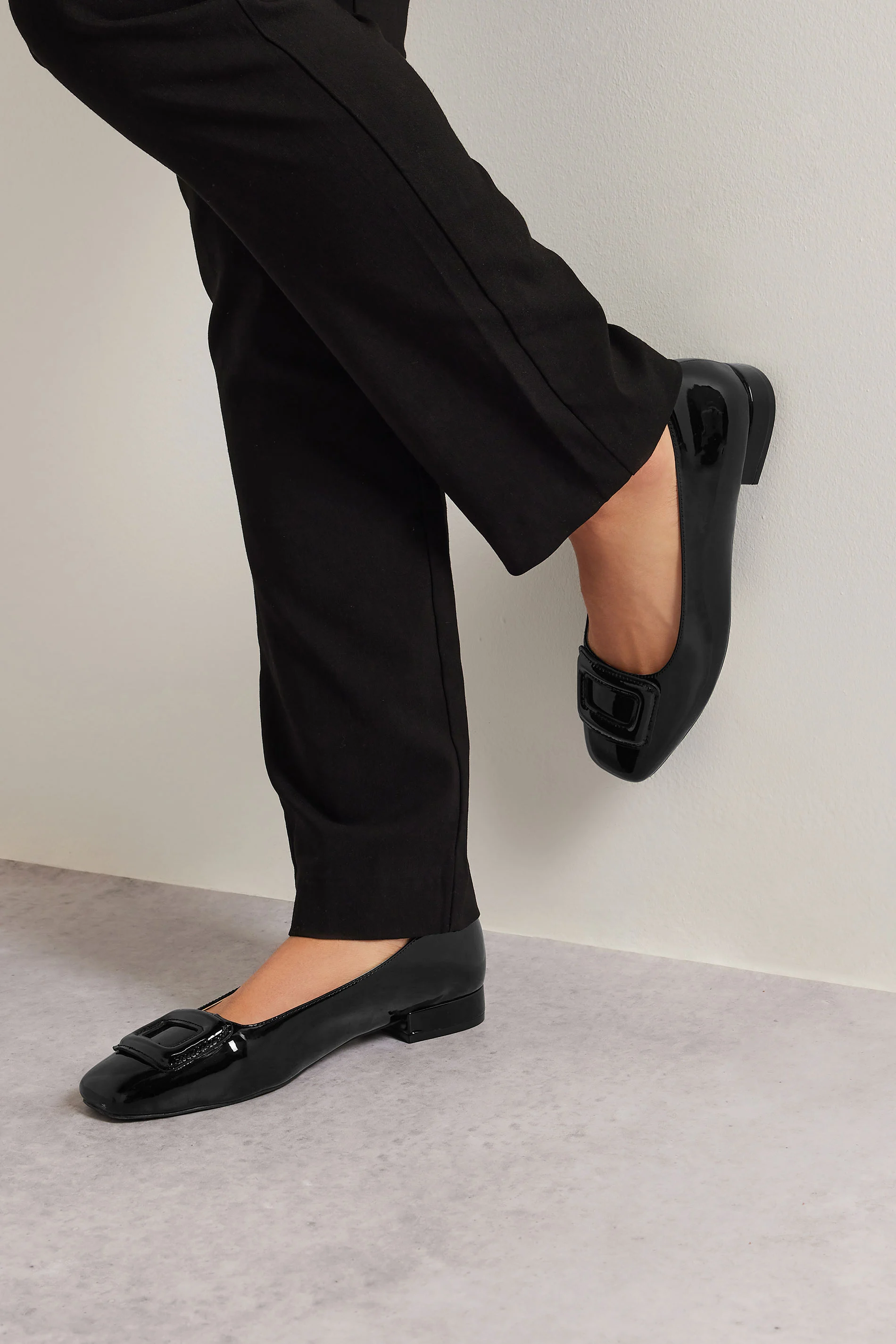 LTS LTS Black Patent Square Toe Flats In Standard Fit