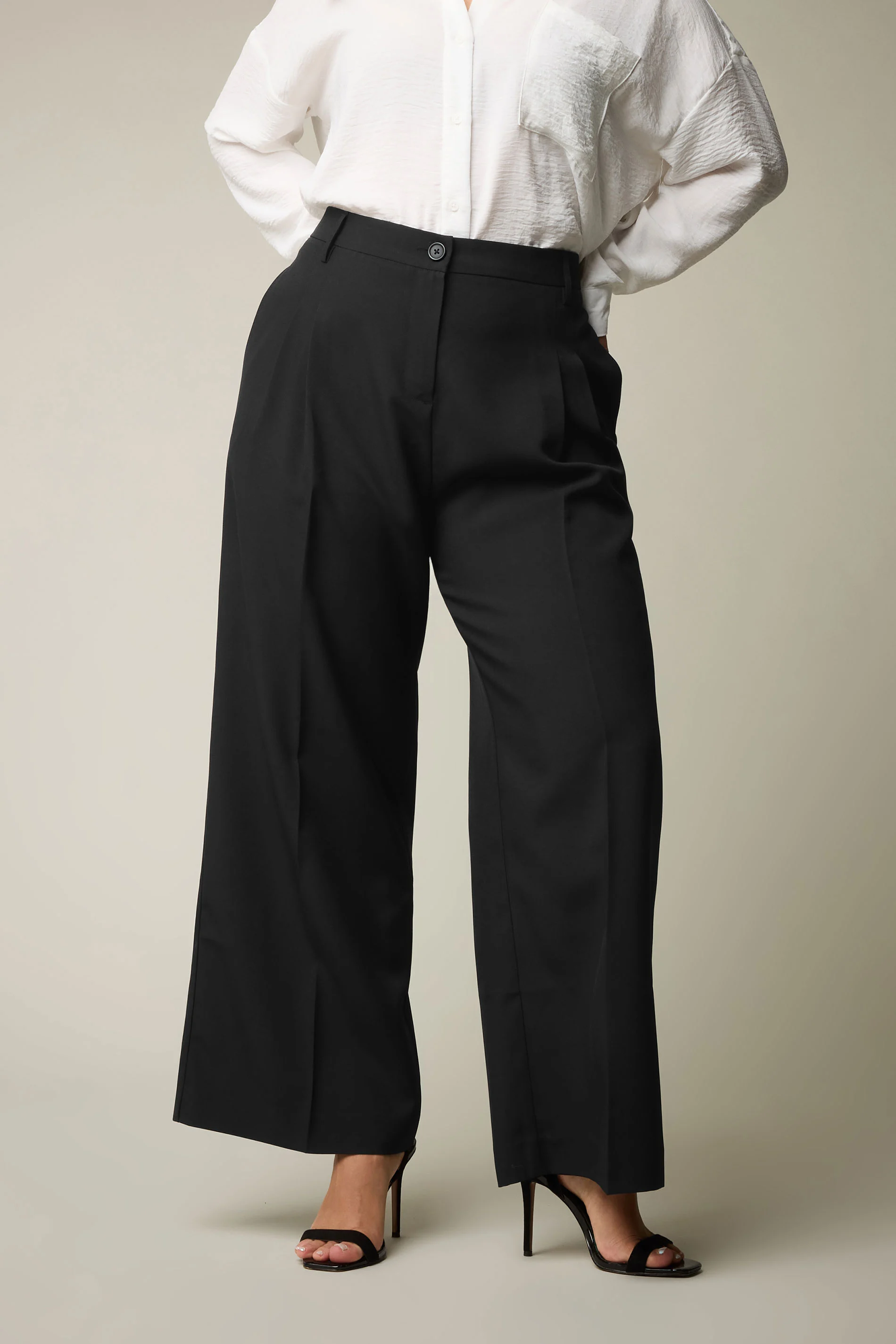 Yours YOURS Curve Black Pleat Front Woven Wide Leg Trousers