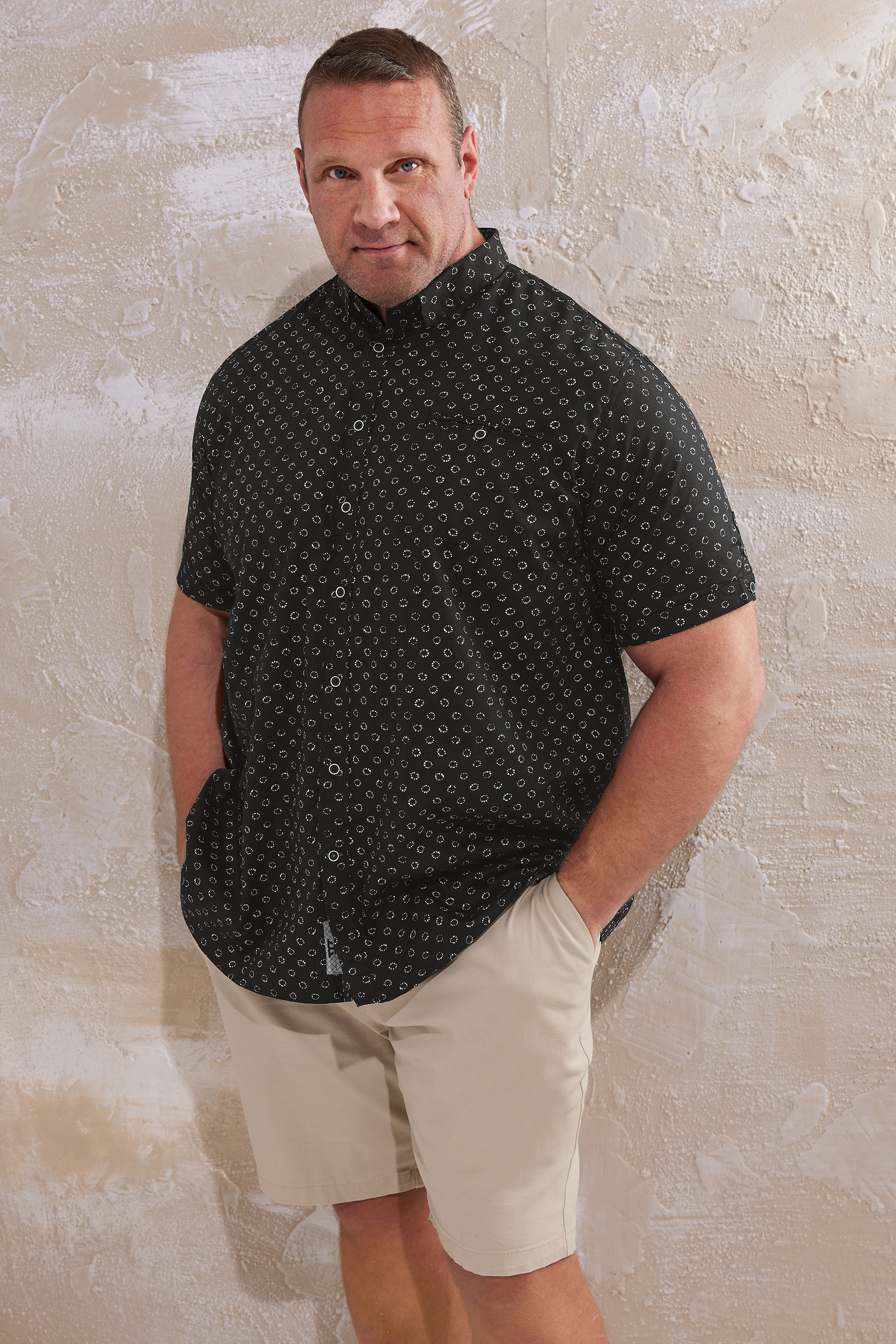 D555 D555 Big & Tall Black Micro Print Short Sleeve Shirt