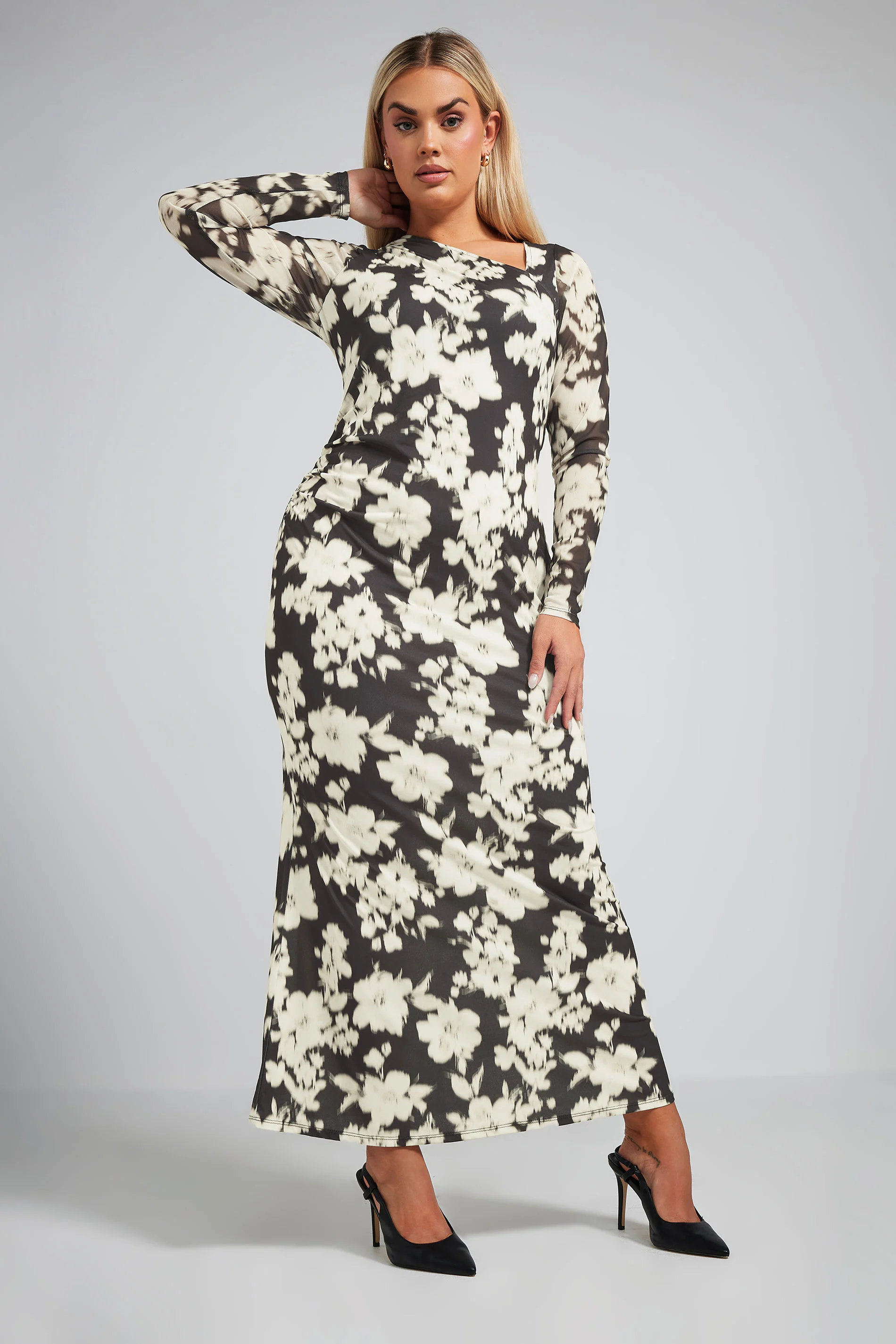 Limited Collection LIMITED COLLECTION Curve Black Blurred Floral Print Maxi Dress