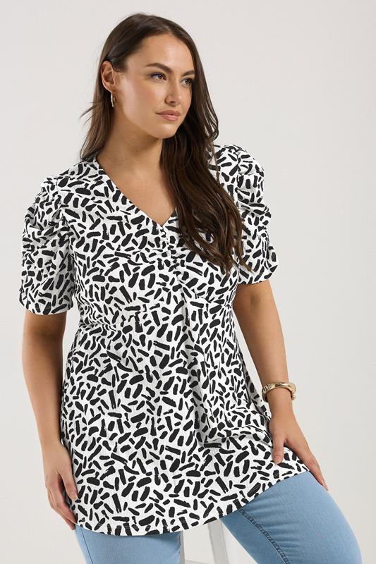 Yours YOURS Curve White Dash Print Textured Milkmaid Top