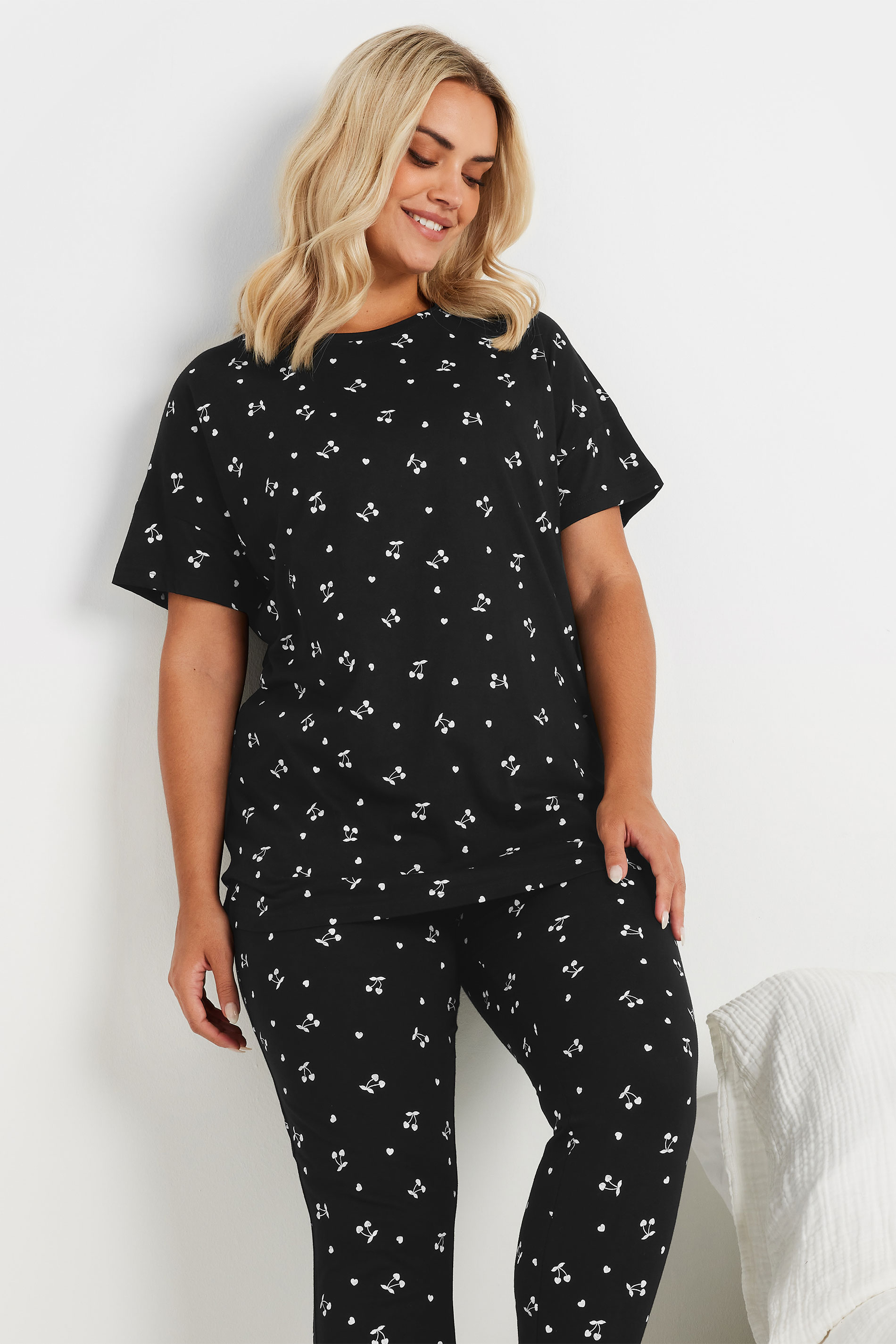 Yours YOURS Curve Black Cherry Print Pyjama Set