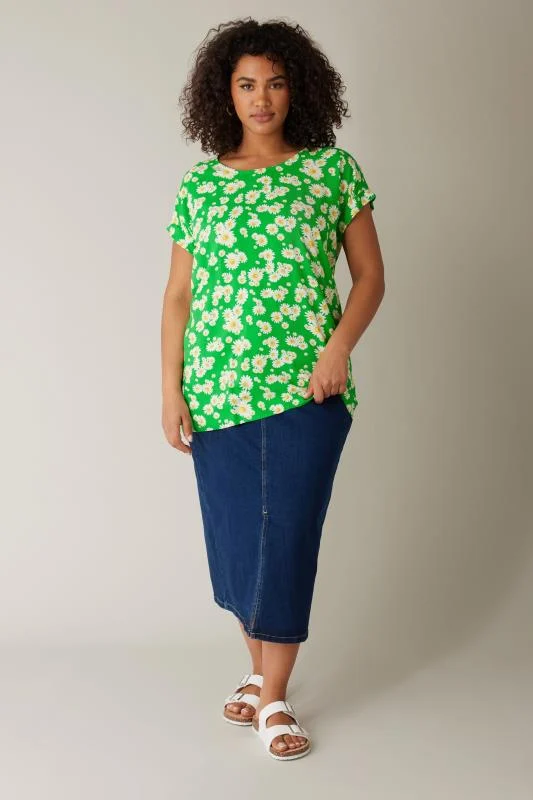 Evans EVANS Curve Green Daisy Print Blouse