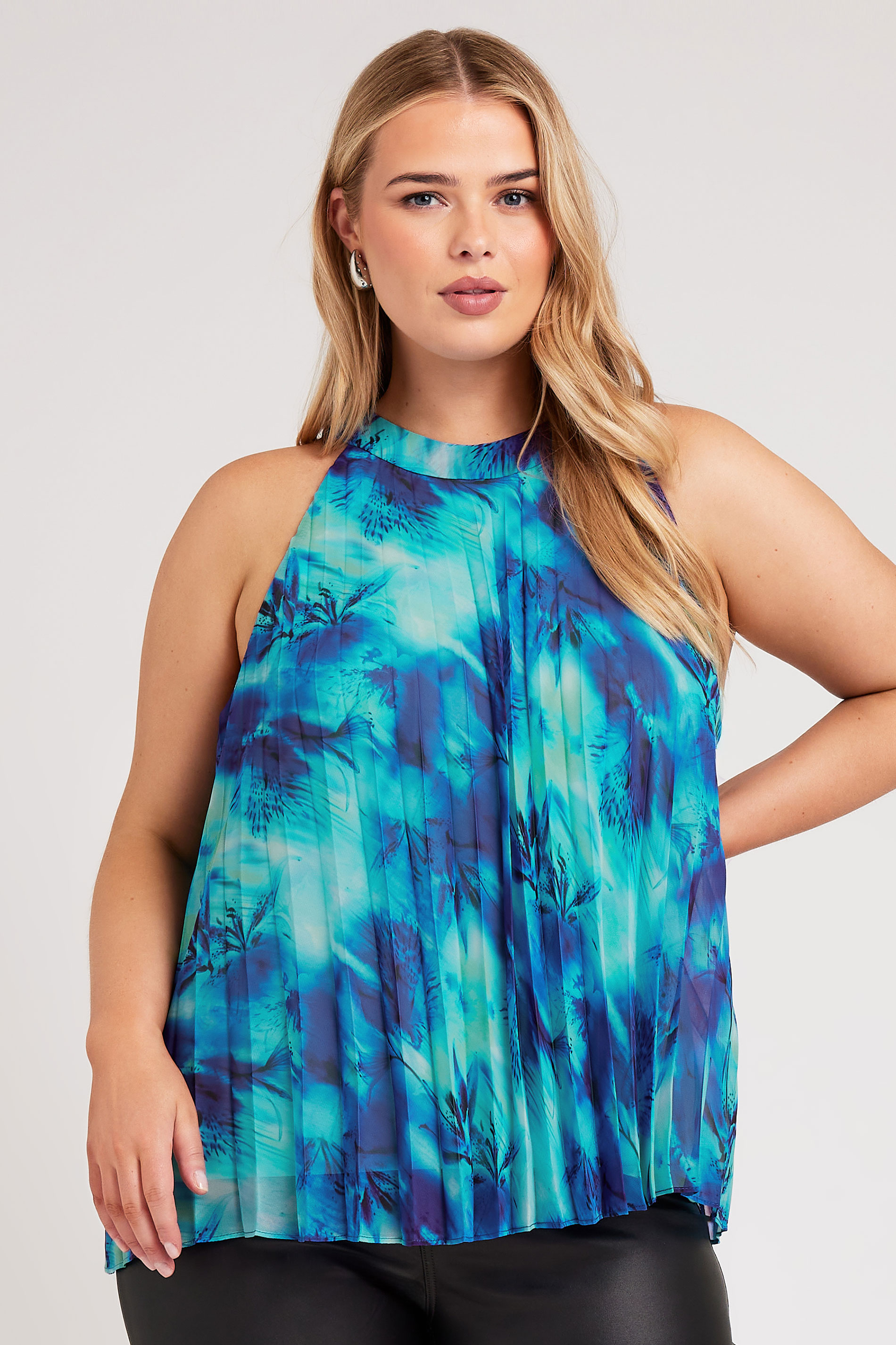 Yours London YOURS LONDON Curve Blue Abstract Print Pleated Top