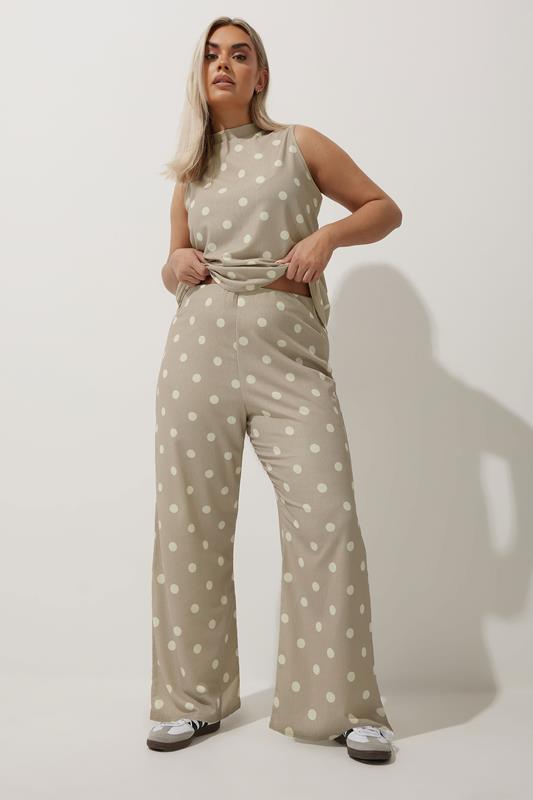 Limited Collection LIMITED COLLECTION Curve Beige Brown Polka Dot Textured Top