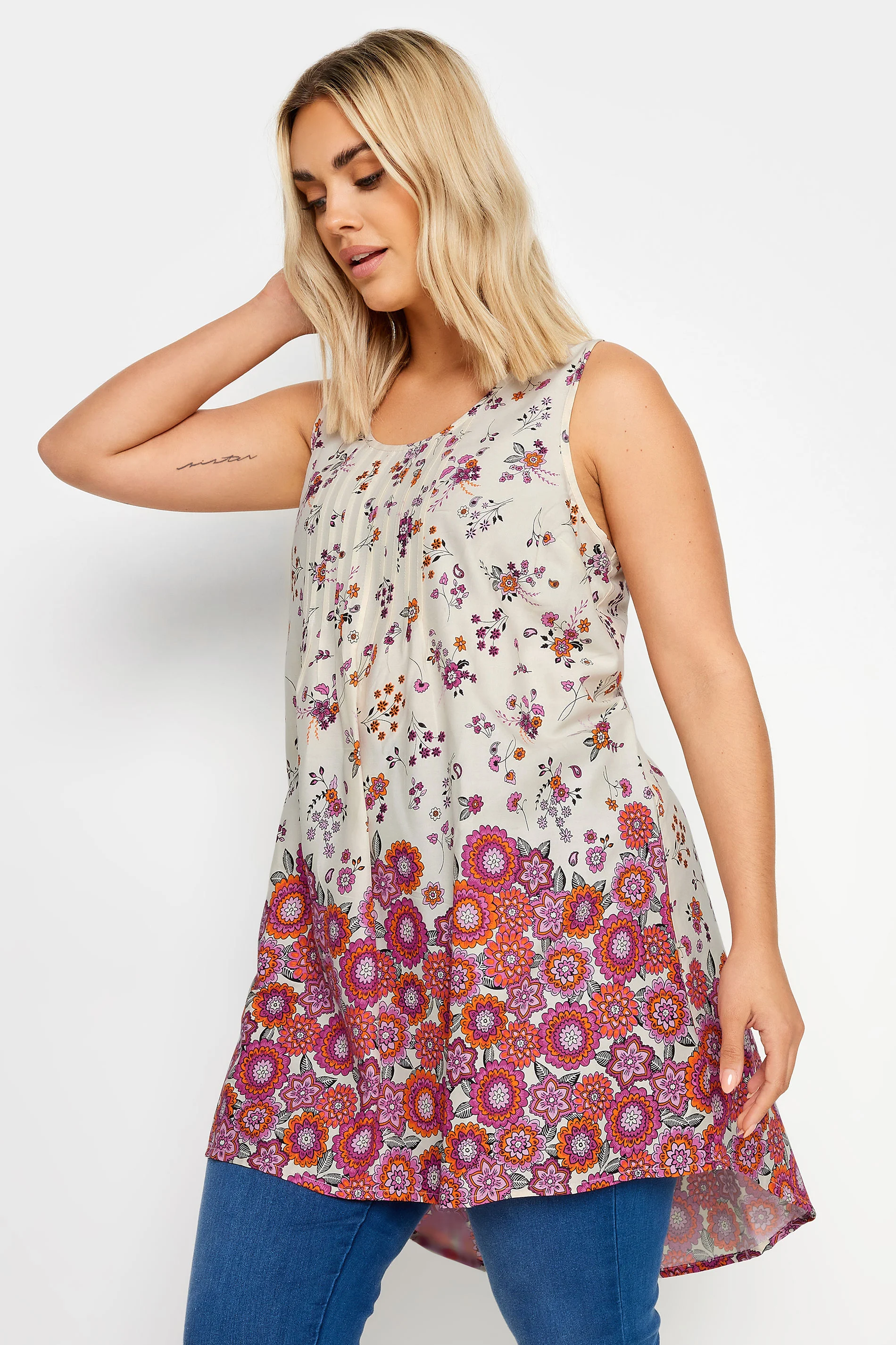 Yours YOURS Curve Cream Floral Print Dipped Hem Pleated Vest