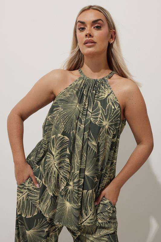 Limited Collection LIMITED COLLECTION Curve Green Tropical Palm Halter Neck Top