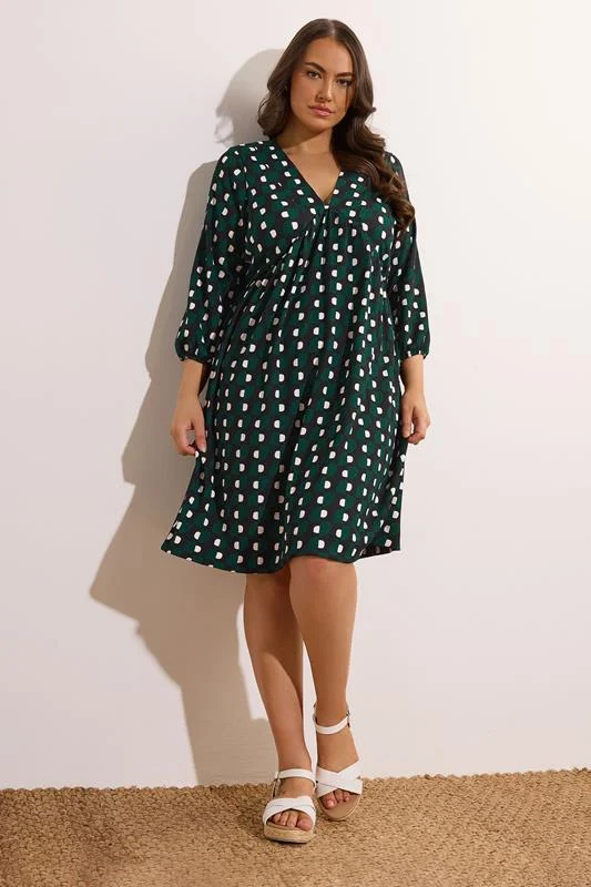 Evans EVANS Curve Green Geometric Print Midi Dress