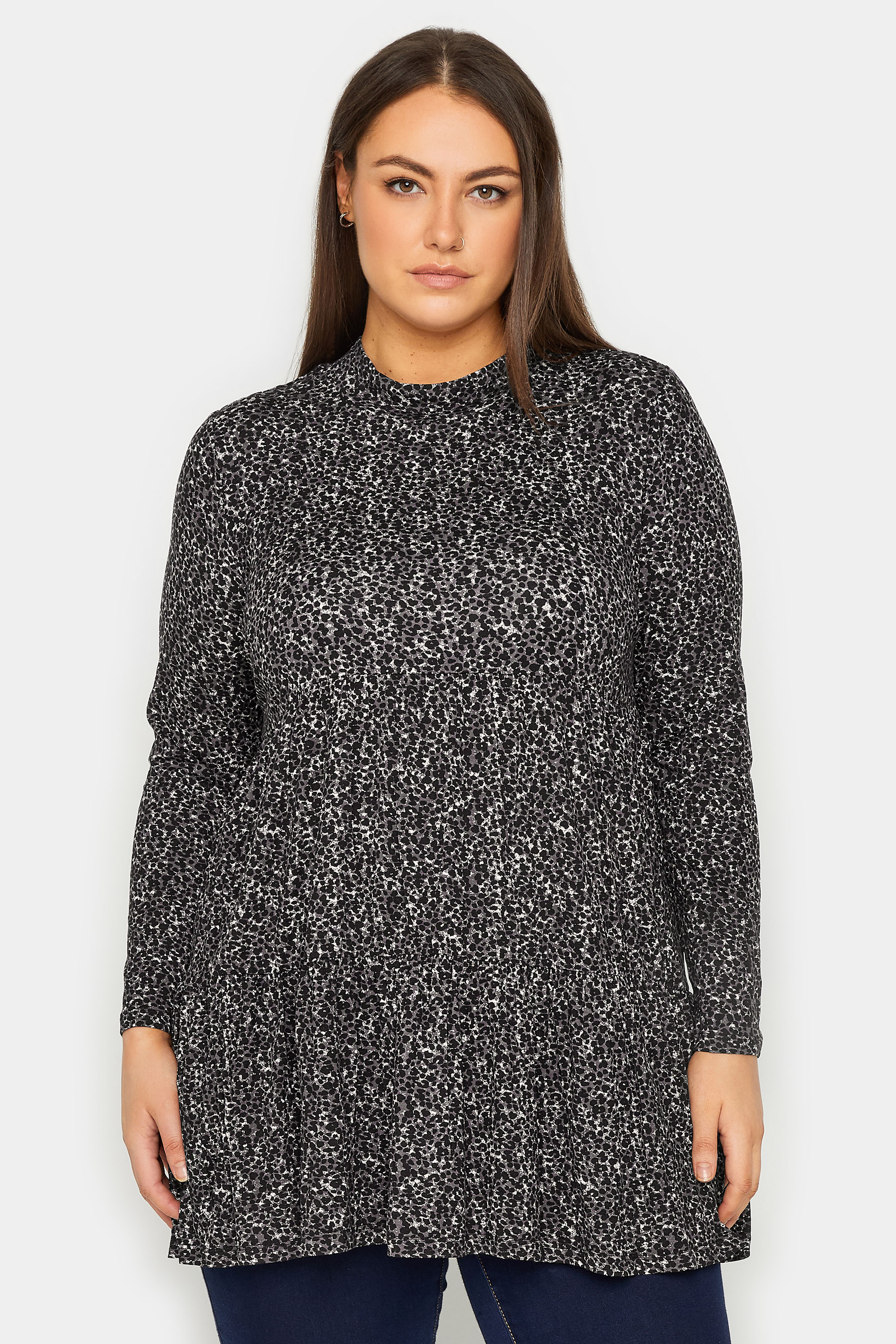 Evans Evans Grey Animal Print Frill Hem Top