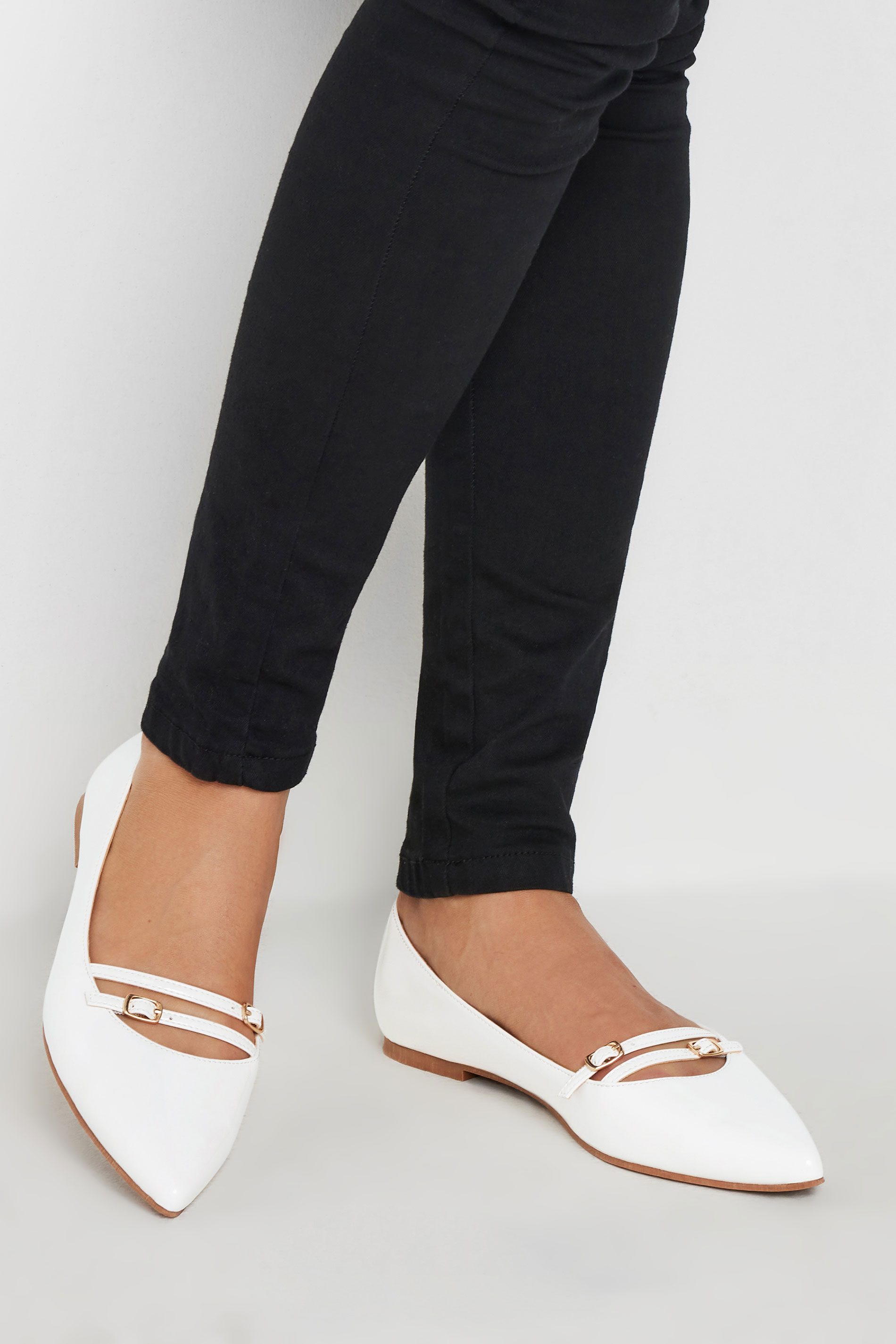 LTS LTS Ivory White Pointed Buckle Flats In Standard Fit