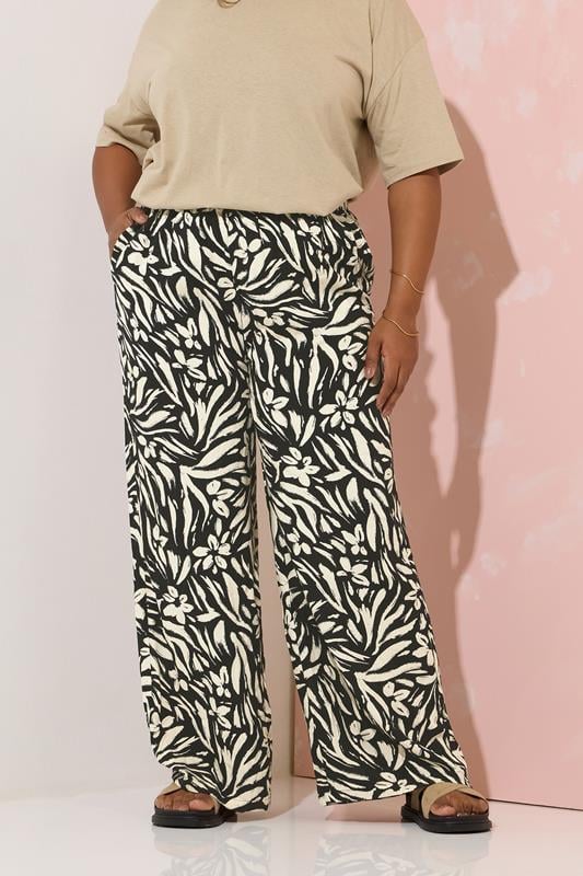Yours YOURS Curve Black Floral Print Wide Leg Trousers