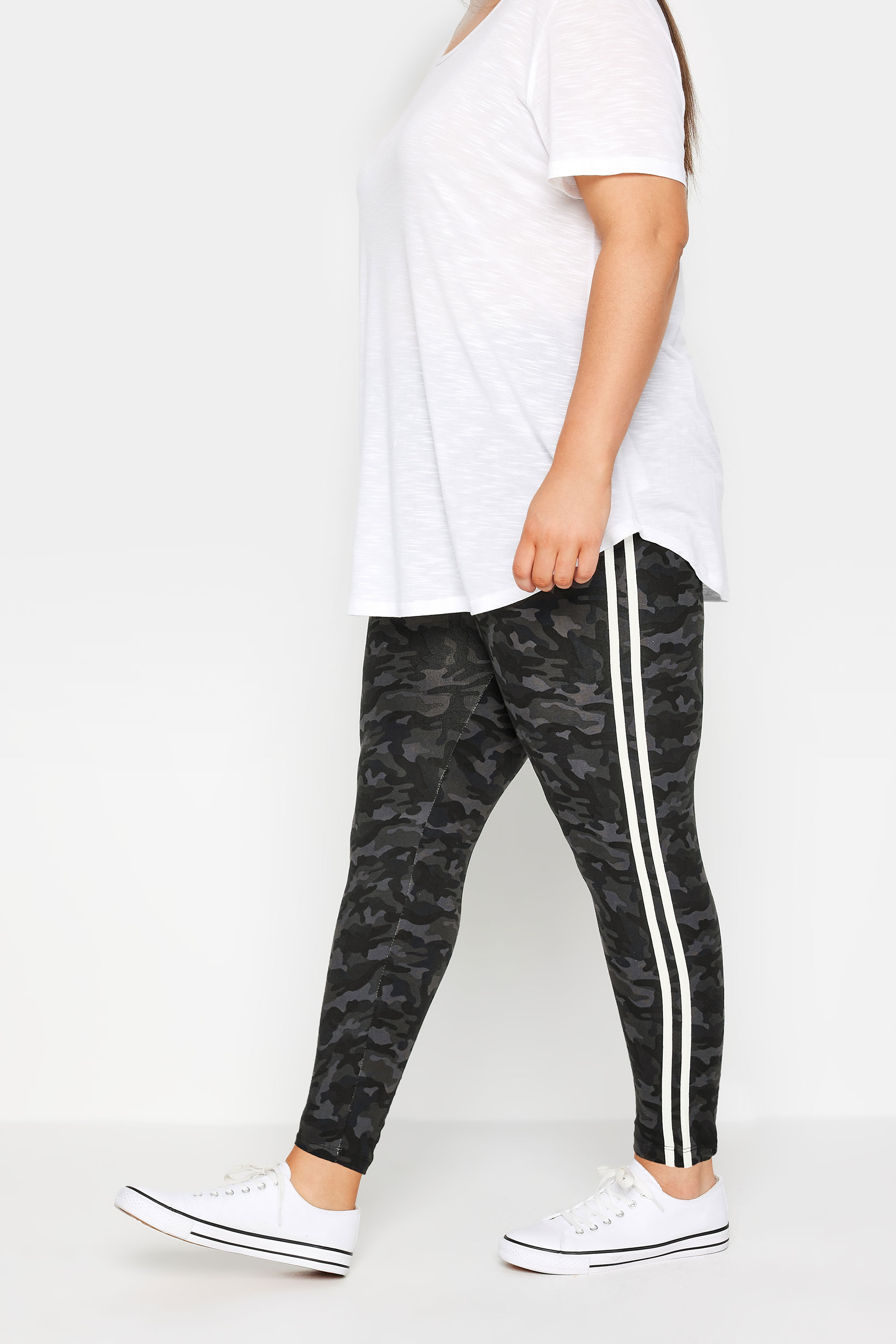 Evans Evans Black 2 Stripe Print Legging