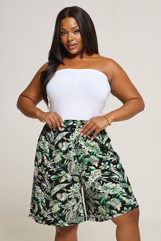 Yours YOURS Curve Black & Green Leaf Jersey Shorts