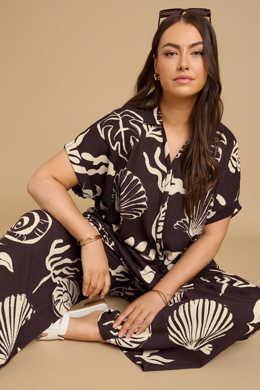 Yours YOURS Curve Brown Seashell Print Textured Shirt