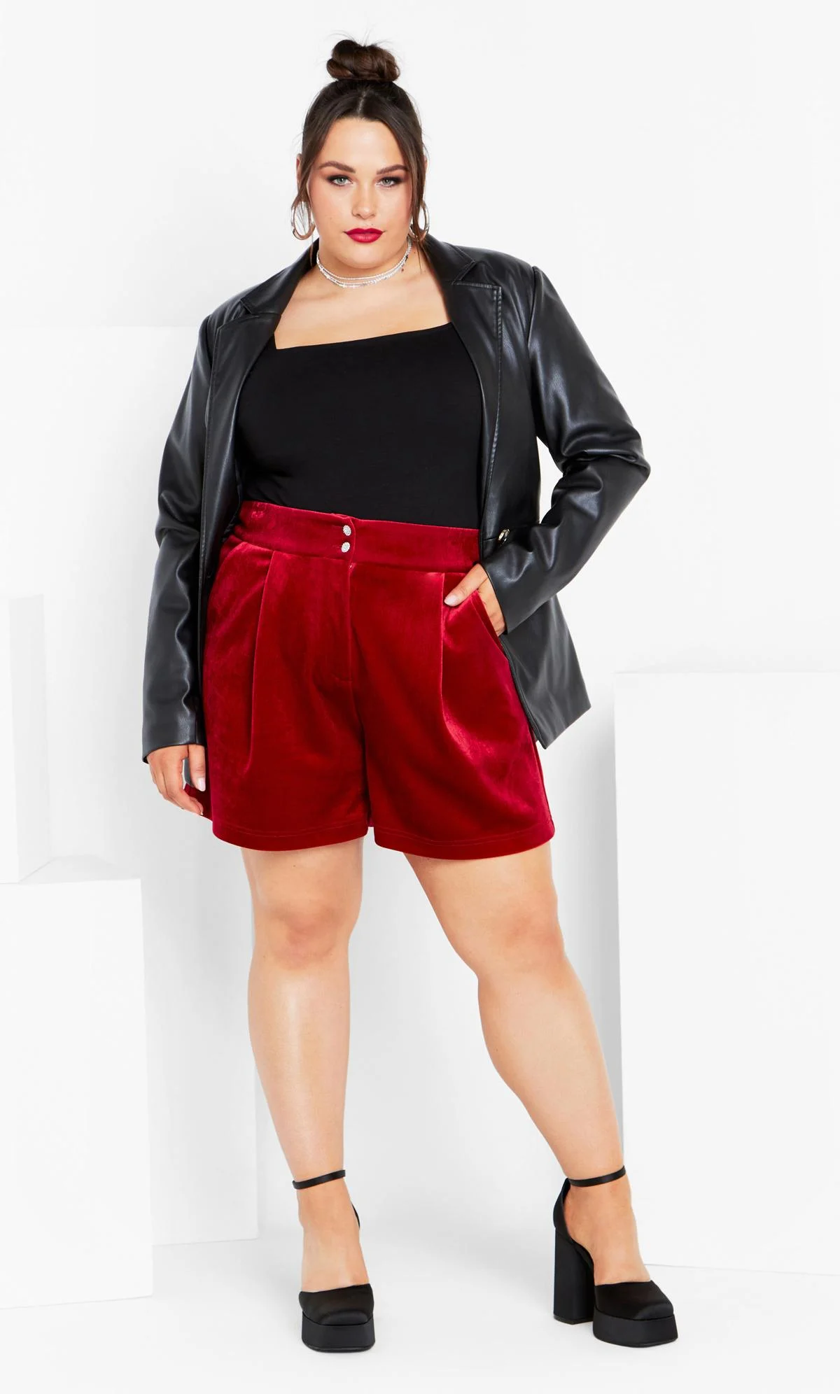 Evans Evans Red Nora Short