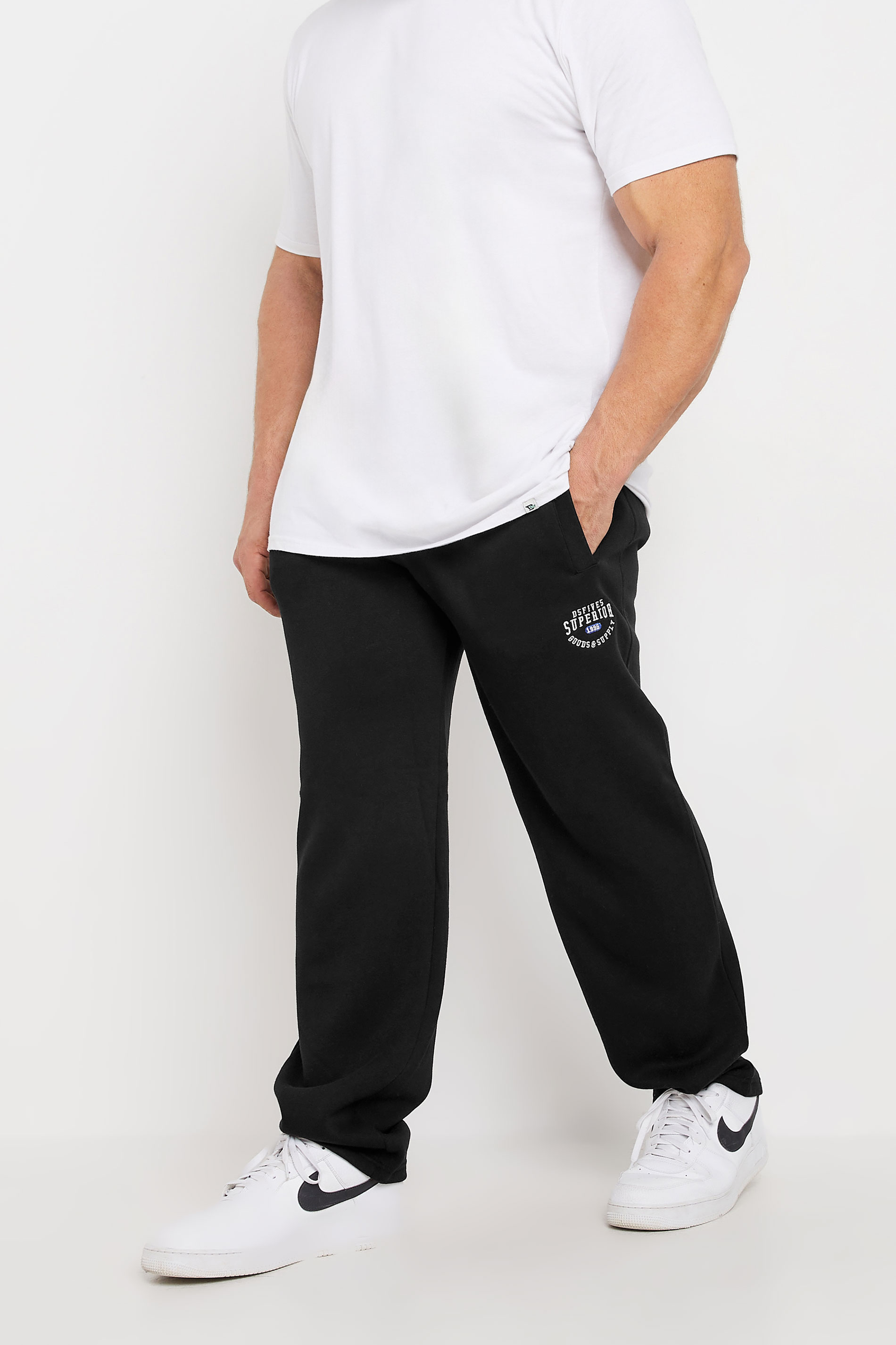 D555 D555 Black Open Hem Embroidered Logo Joggers