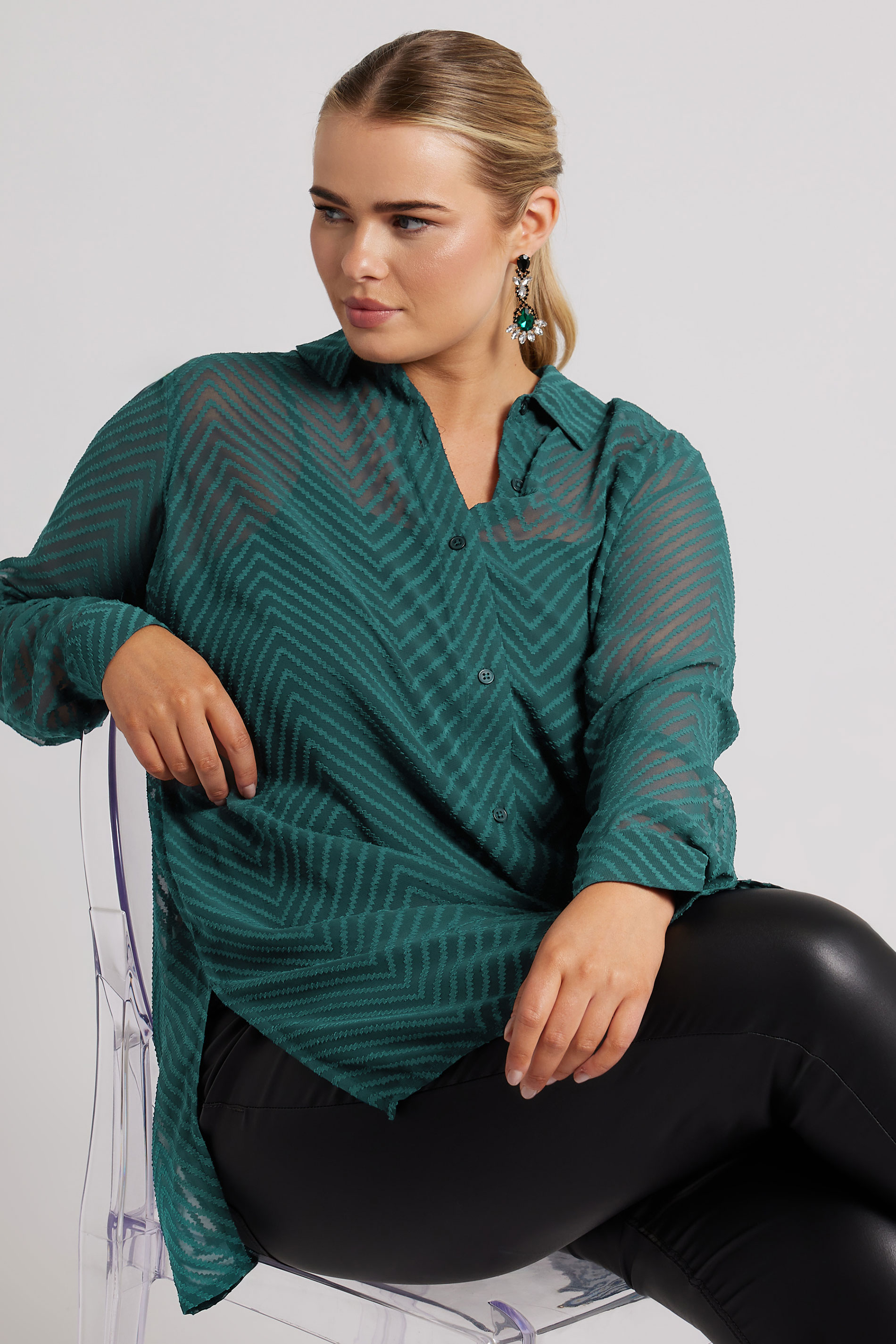 Yours London YOURS LONDON Curve Green Burnout Chevron Shirt