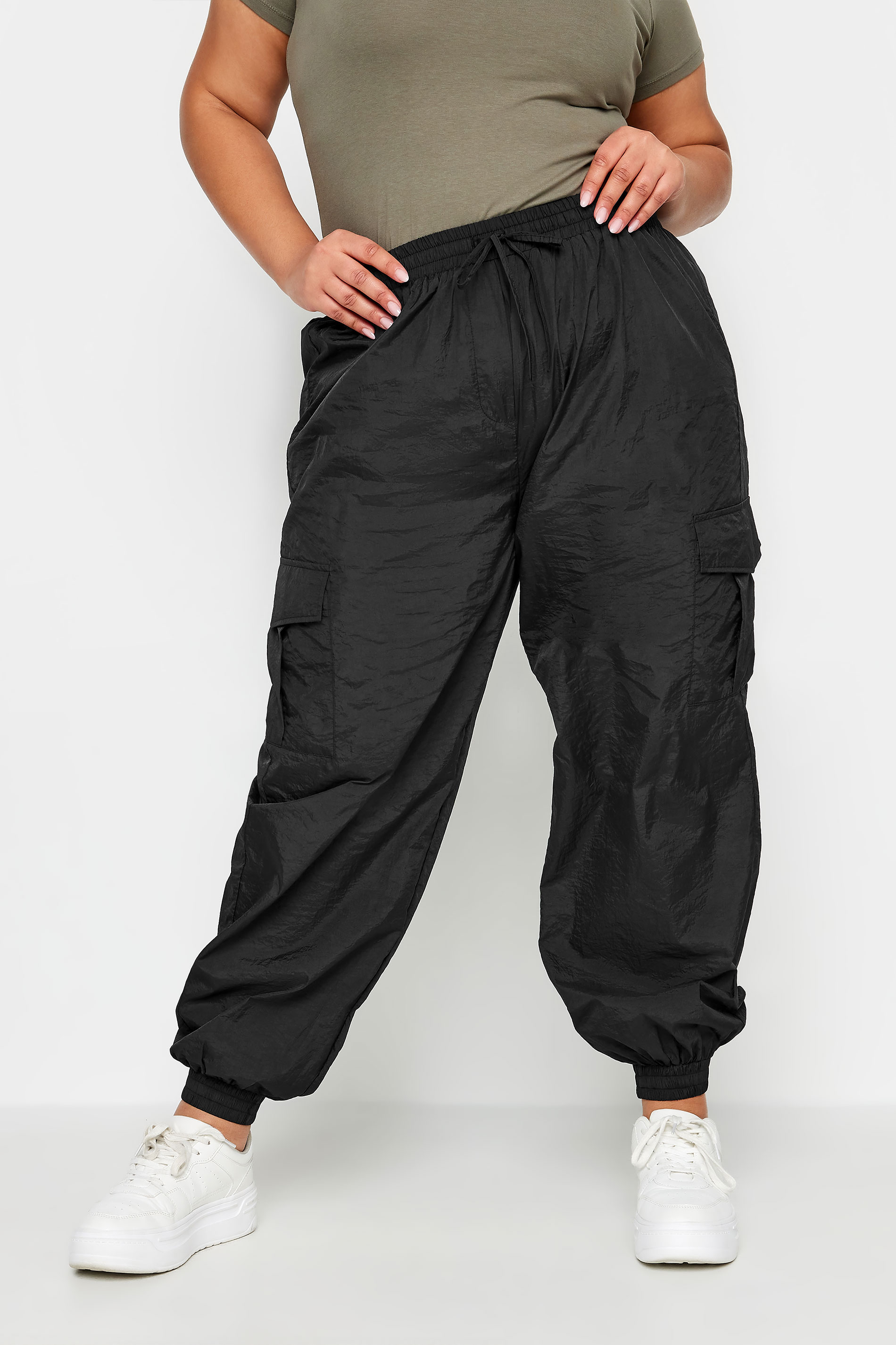 Yours YOURS Curve Black Cargo Pocket Parachute Trousers