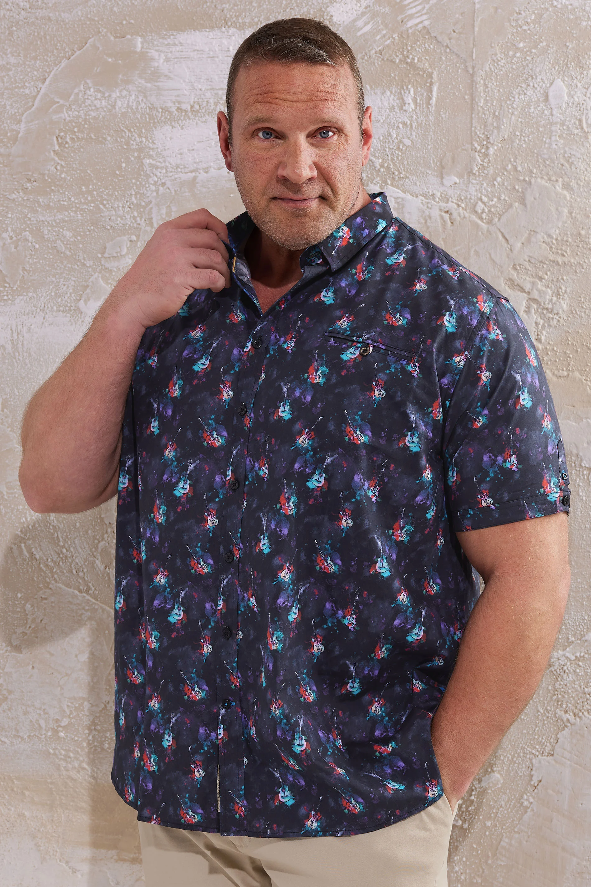 D555 D555 Big & Tall Black Guitar Print Shirt