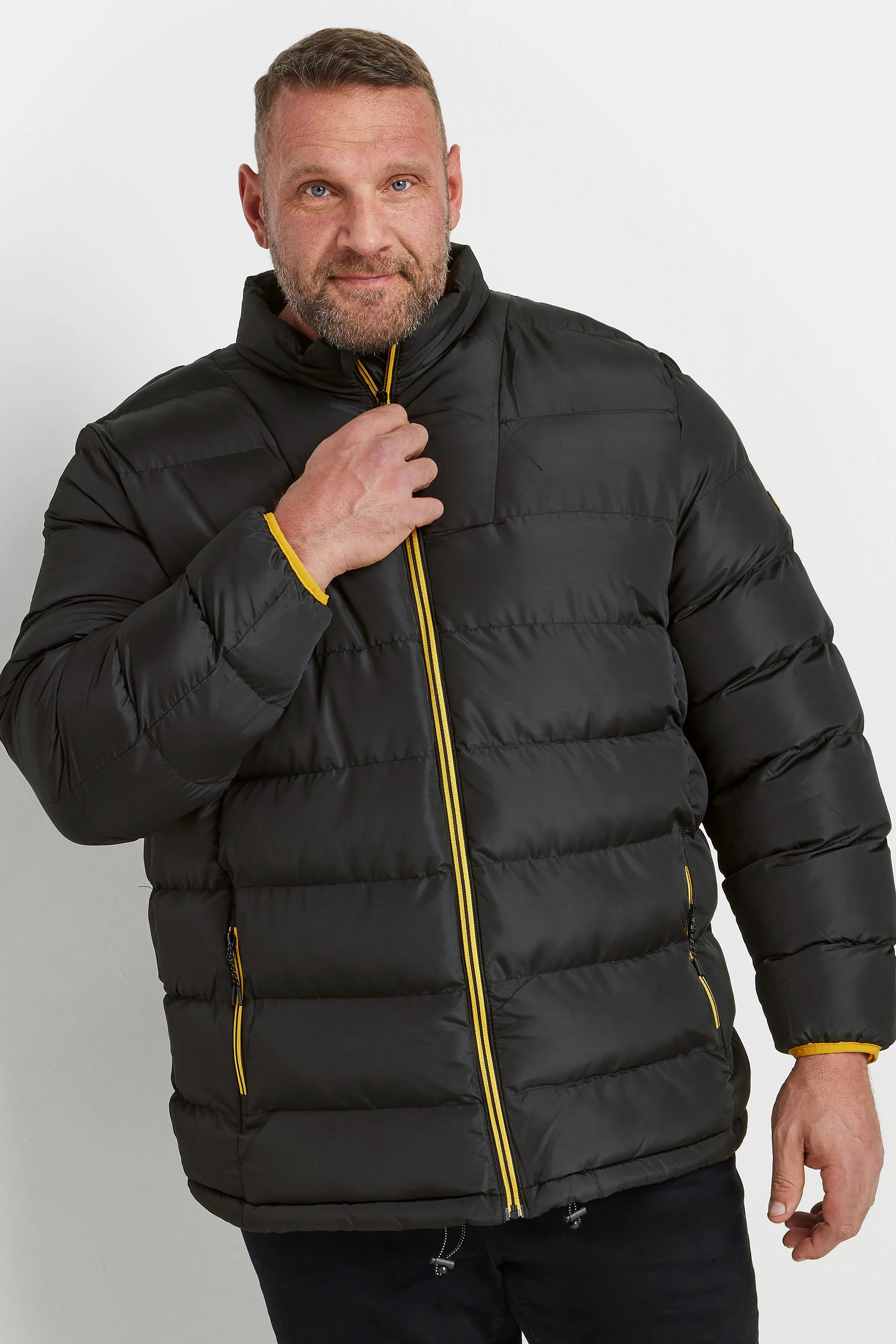 D555 D555 Big & Tall Black Embroidered Badge Puffer Jacket