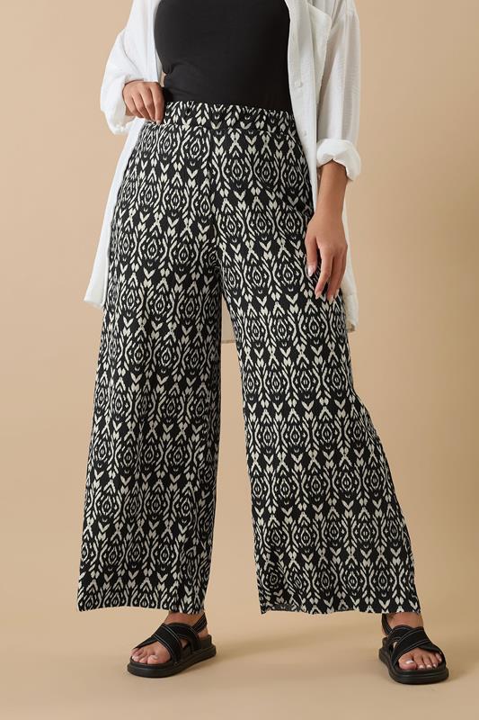 Yours YOURS Curve Black Ikat Print Textured Cropped Harem Trousers