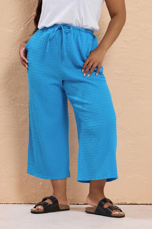 Yours YOURS Curve Blue Textured Cropped Trousers
