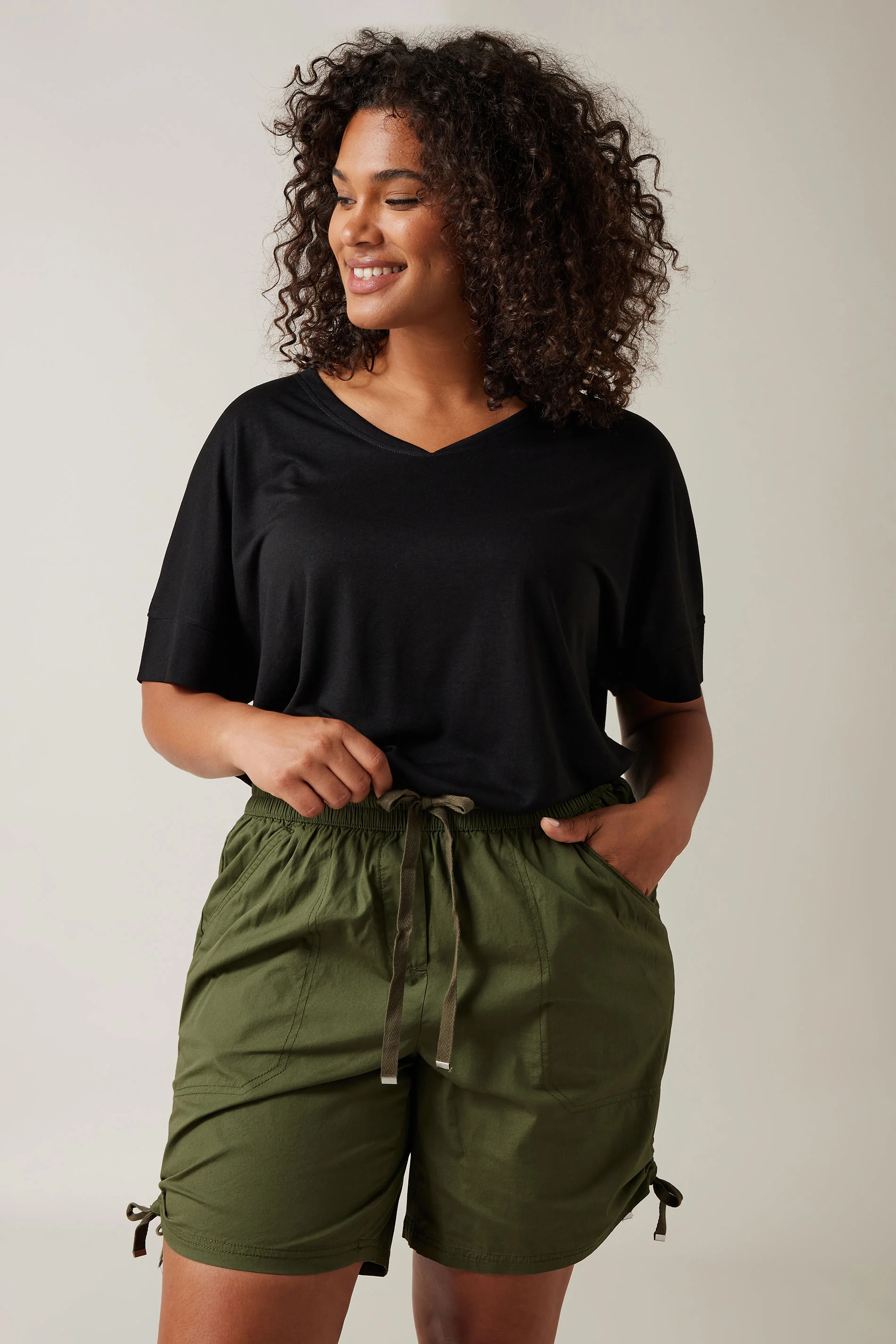 Evans Evans Khaki Green Ruched Poplin Shorts