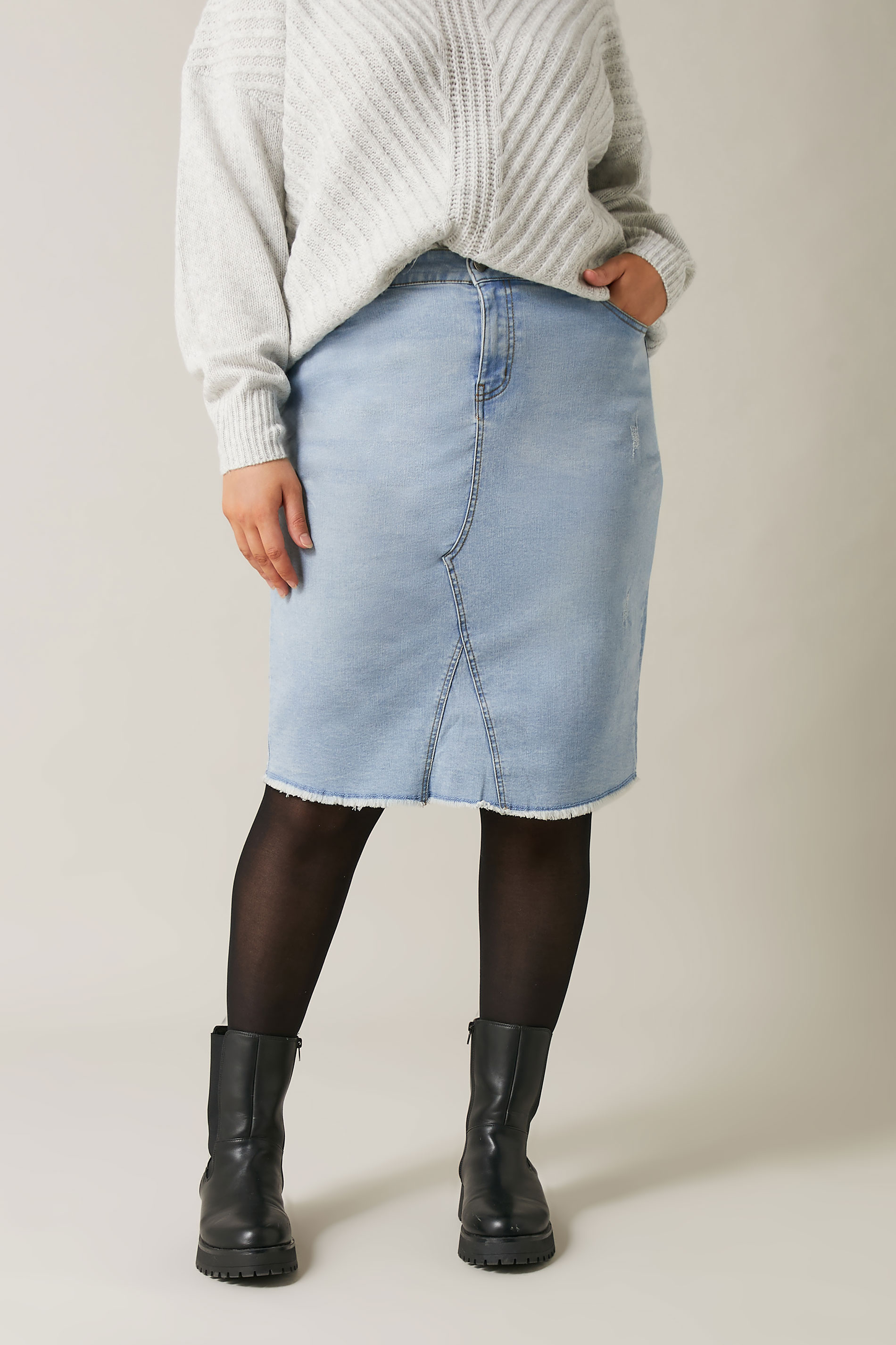 Evans Evans Blue Light Wash Raw Hem Denim Midi Skirt