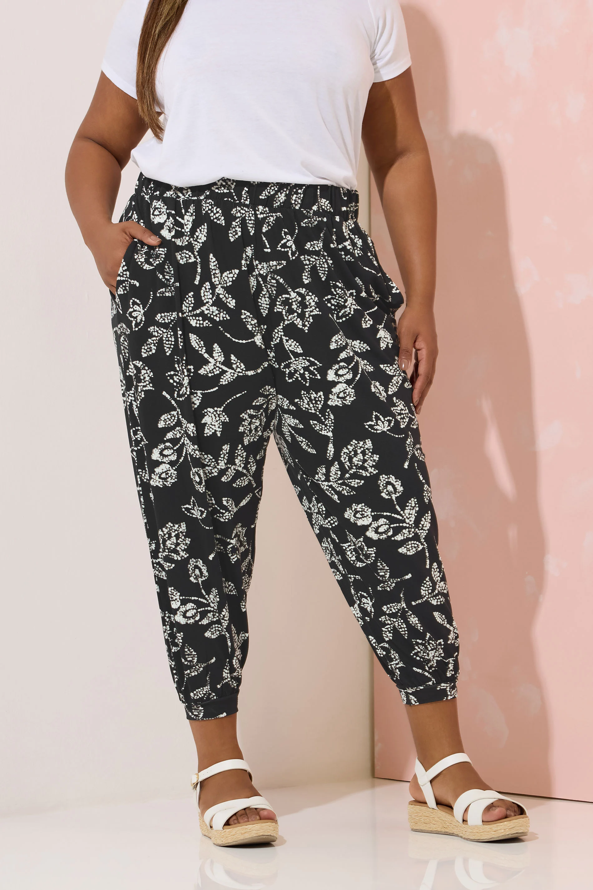 Yours YOURS Curve Black Vine Print Cropped Harem Trousers