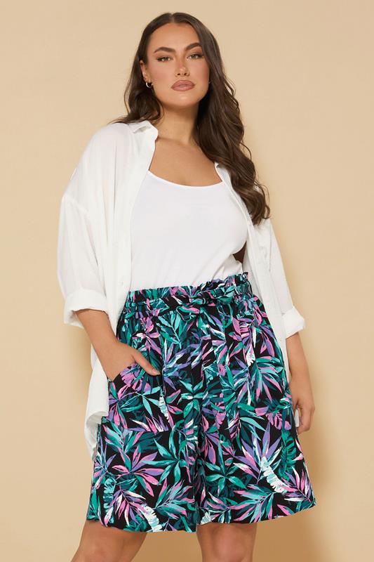 Yours YOURS Curve Black Tropical Leaf Paperbag Shorts