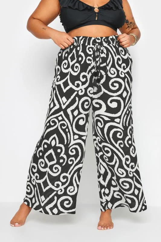 Yours YOURS Curve Black Abstract Print Crinkle Tassel Shorts