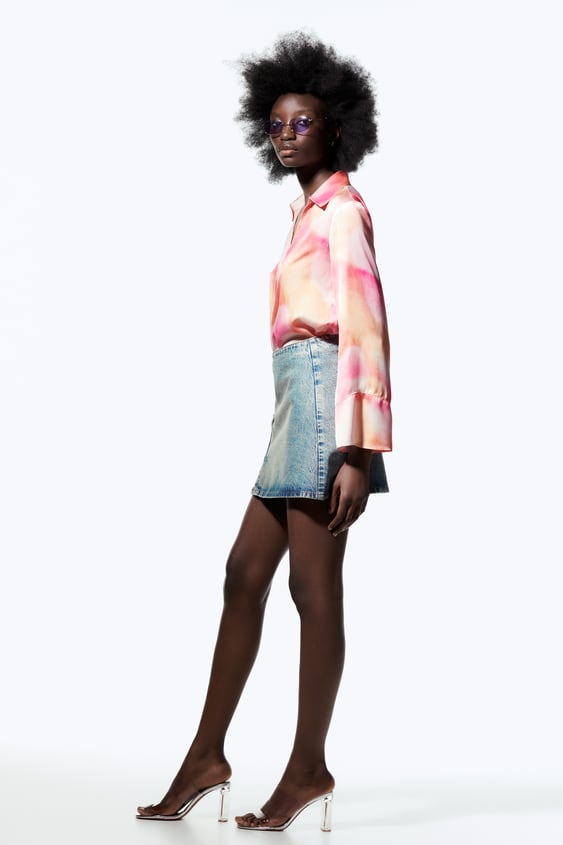DENIM SKIRT WITH JEWEL BUTTONS