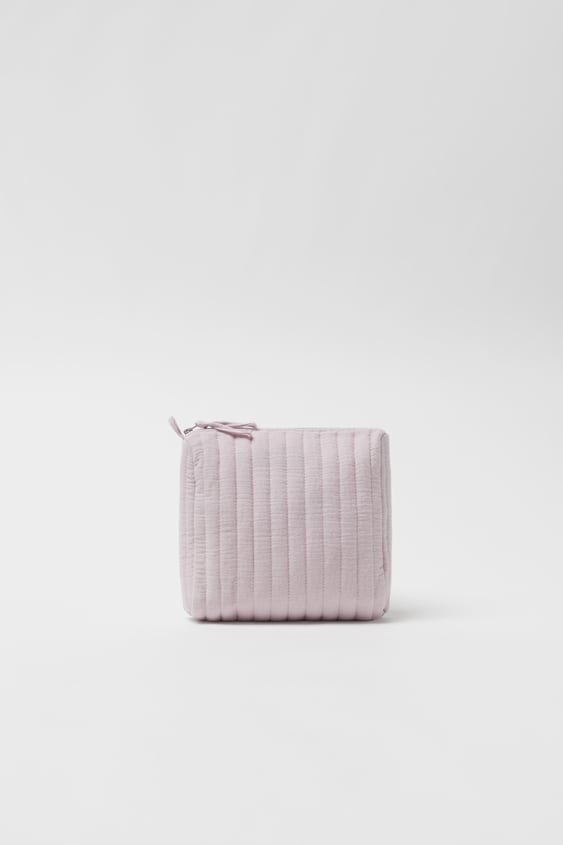 QUILTED TOILETRY BAG
