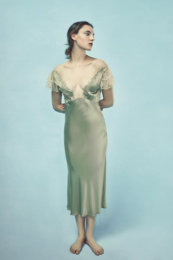 SATIN EFFECT DRESS WITH LACE