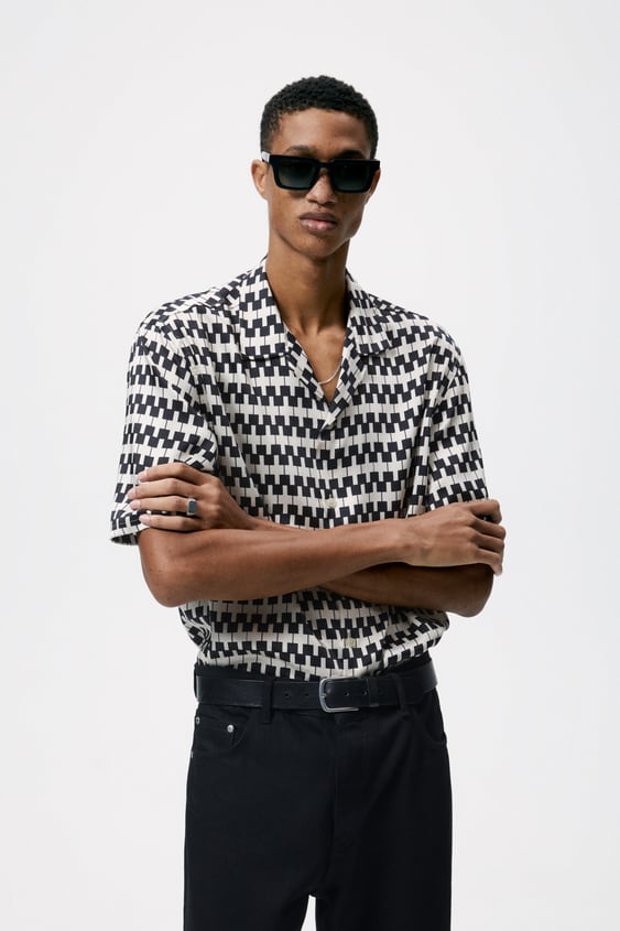 GEOMETRIC PRINT SHIRT