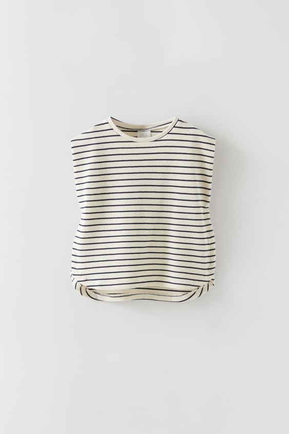 TEXTURED STRIPED T-SHIRT