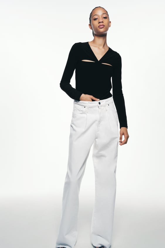 CUT OUT T-SHIRT