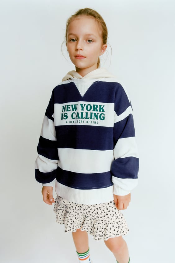 STRIPED SWEATSHIRT