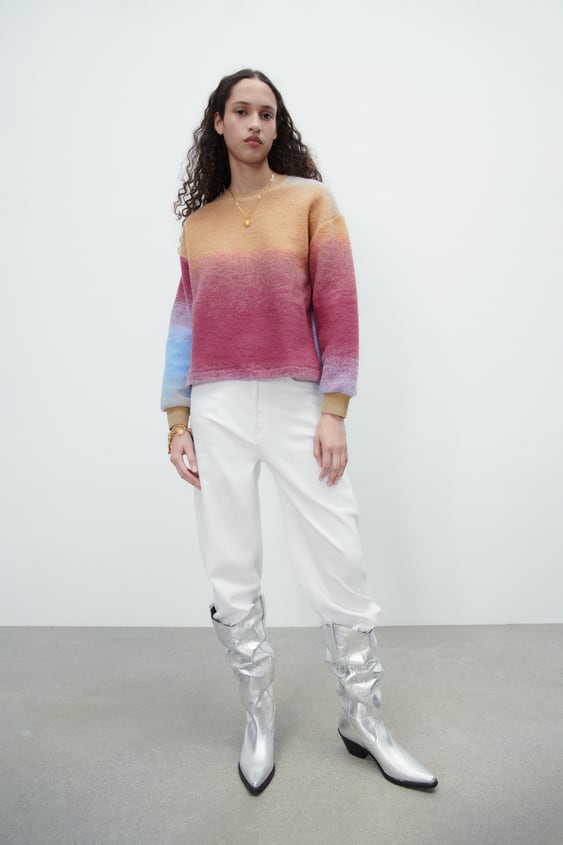 SOFT TIE-DYE SWEATSHIRT