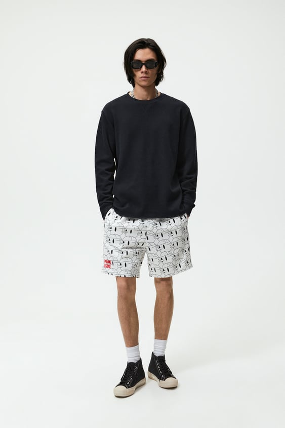 FACE PRINT SHORTS