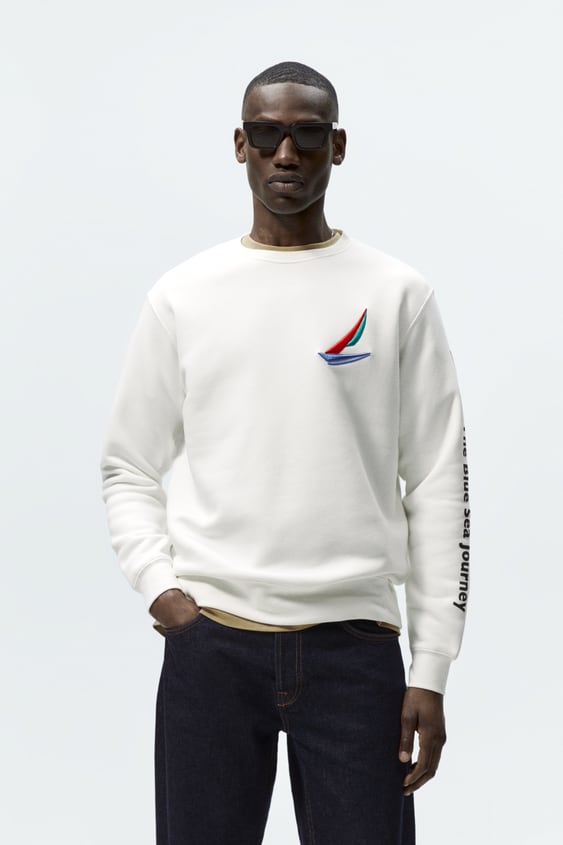 CONTRAST EMBROIDERED SWEATSHIRT
